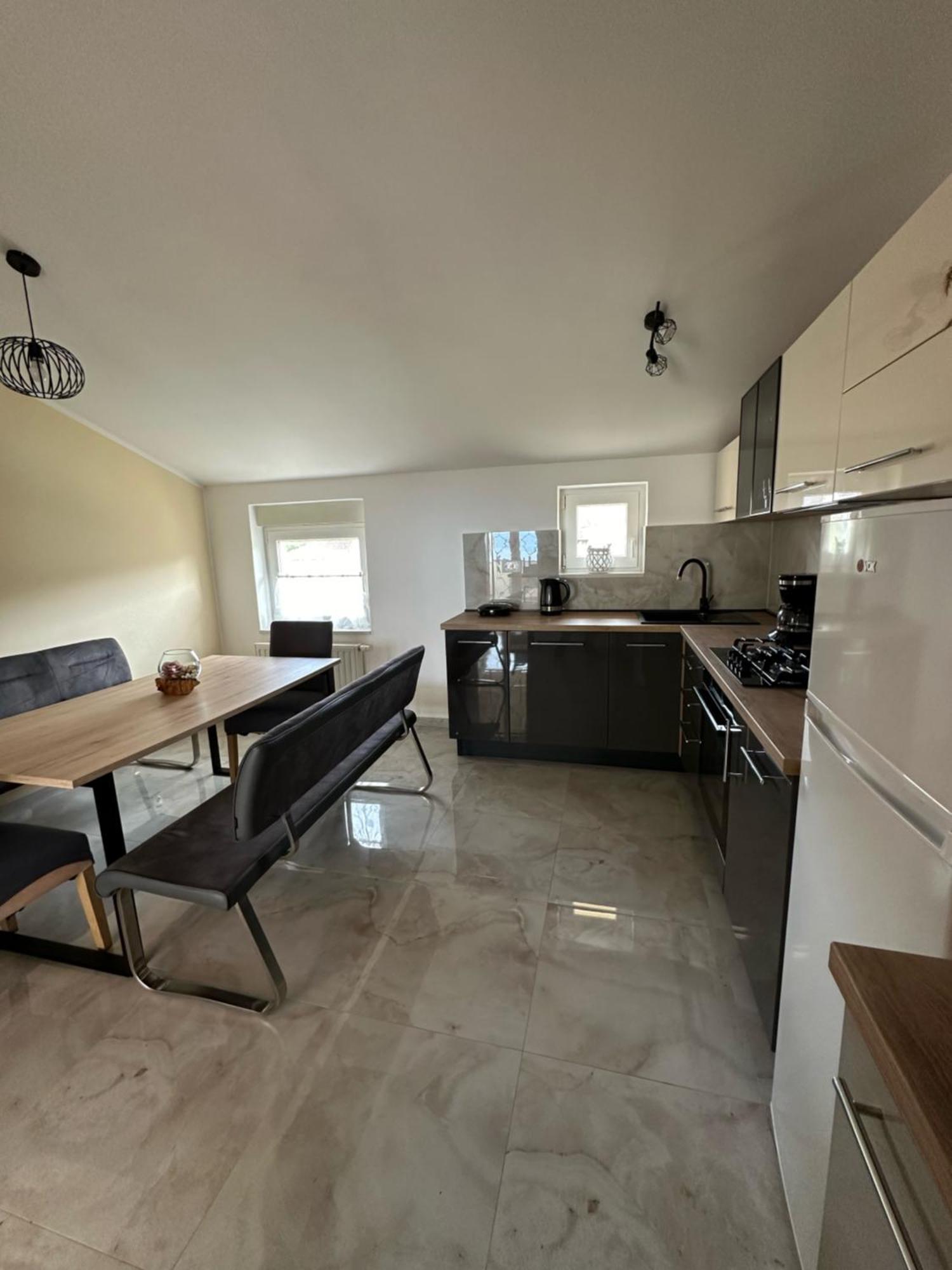 Apartmani Sandra Malinska Sveti Vid-Miholjice Ngoại thất bức ảnh